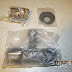 Р/к суппорта Meritor DUCO правый (лапка с подшипниками, роликом, сальником) (М00627) Р/к суппорта Meritor DUCO правый (лапка с подшипниками, роликом, сальником) (М00627)